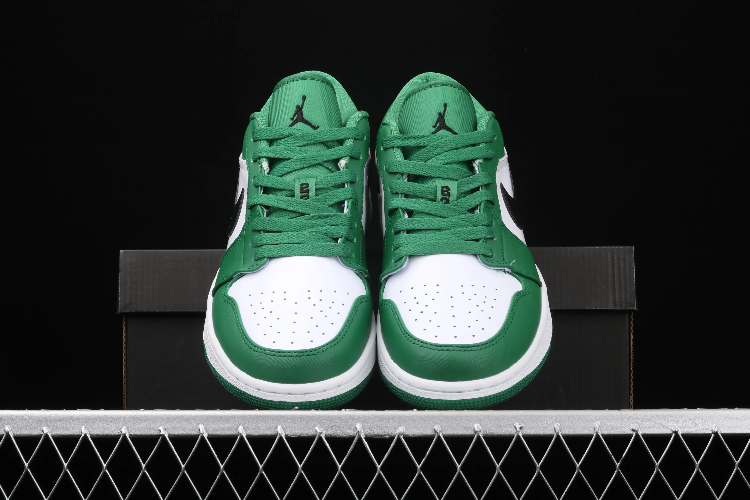 All categories Air Jordan Jordan series basketball shoes Air Jordan 1 Low Air Jordan 1 Low AJ1 Qiao 1 silk stitching low-top cultural and leisure sports sneakers 553558-301